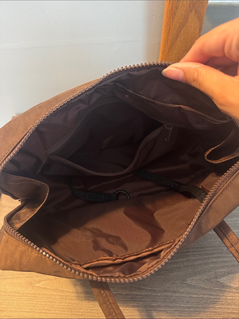 BAGGU Brown Shoulder Bag with Long Straps - Picture 7 of 7